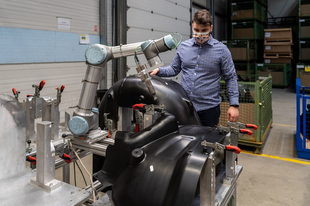 Cómo los cobots están cambiando la garantía de calidad en la manufactura