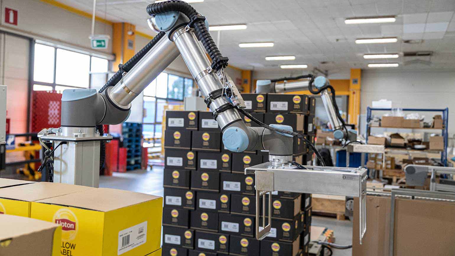 Painless Palletizing With Universal Robots