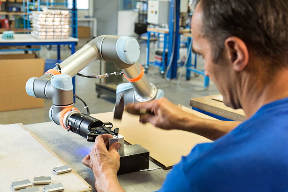 ¿Cómo puede la automatización industrial reducir lesiones en el lugar de trabajo y mejorar la confianza de los empleados?